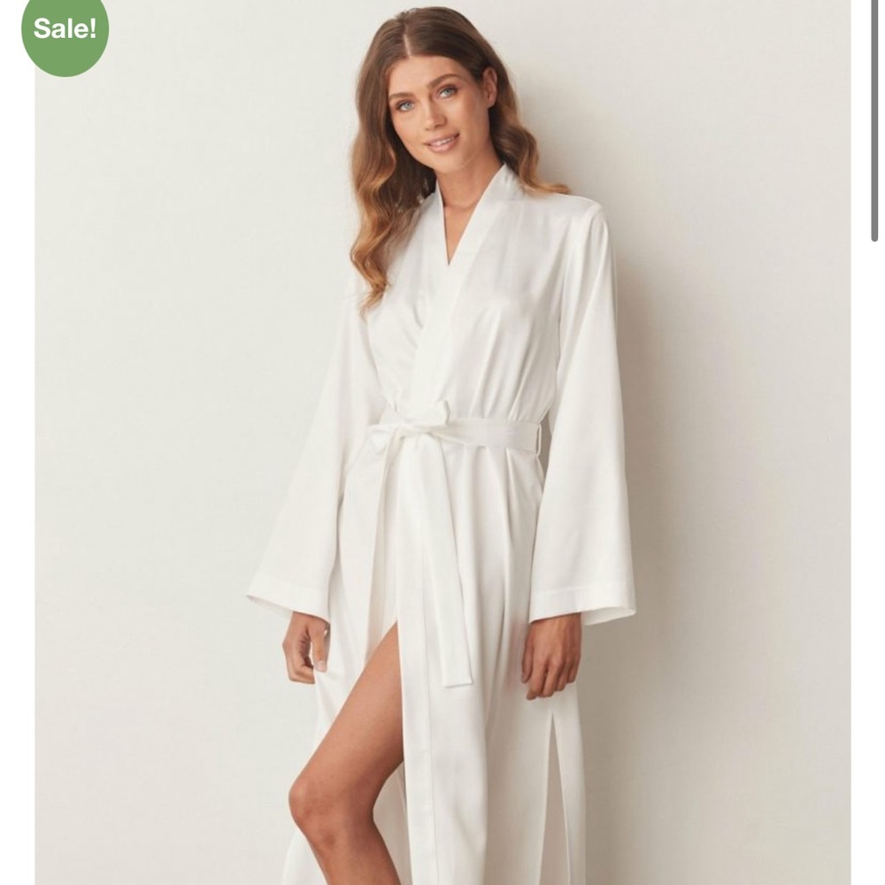 Masongrey AMOUR KIMONO ROBE in whisper white